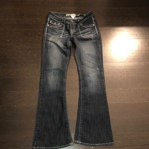 Women’s Jeans | Metro Flare